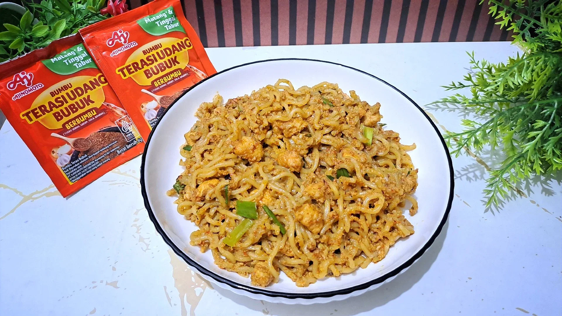 Mie Goreng Telur Terasi Udang Pedas #JelajahMieNusantara