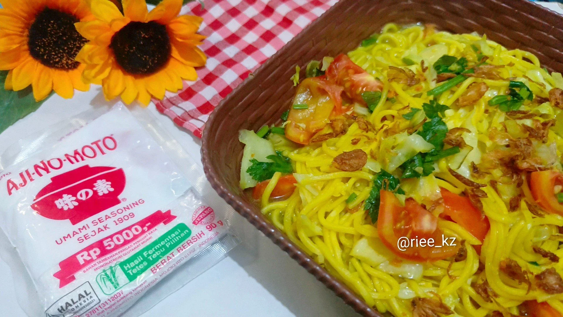 Mie Kuah Tongseng ala Ajinomoto 