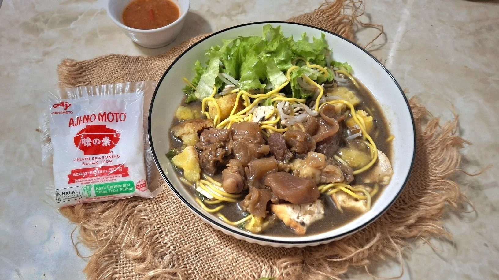 Mie Tahu Kuah Kikil 