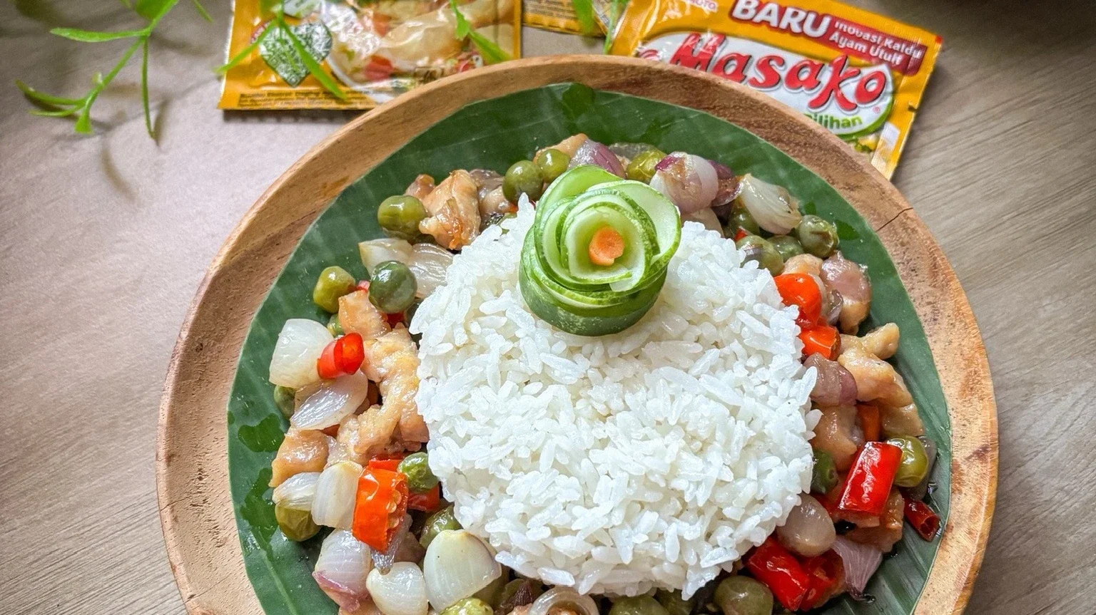 Nasi Ayam Leunca Oseng Bawang