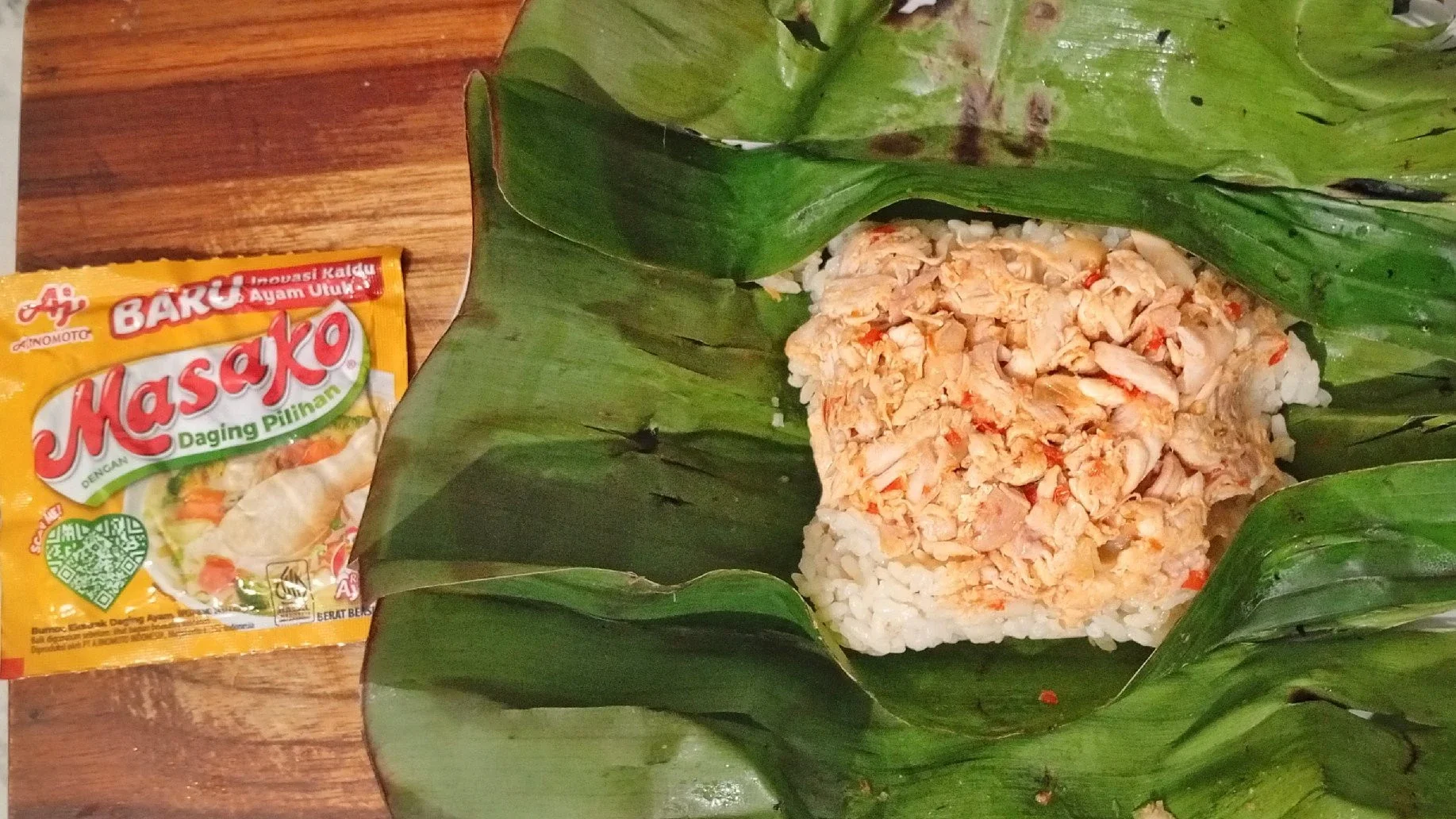 Nasi bakar ayam suwir