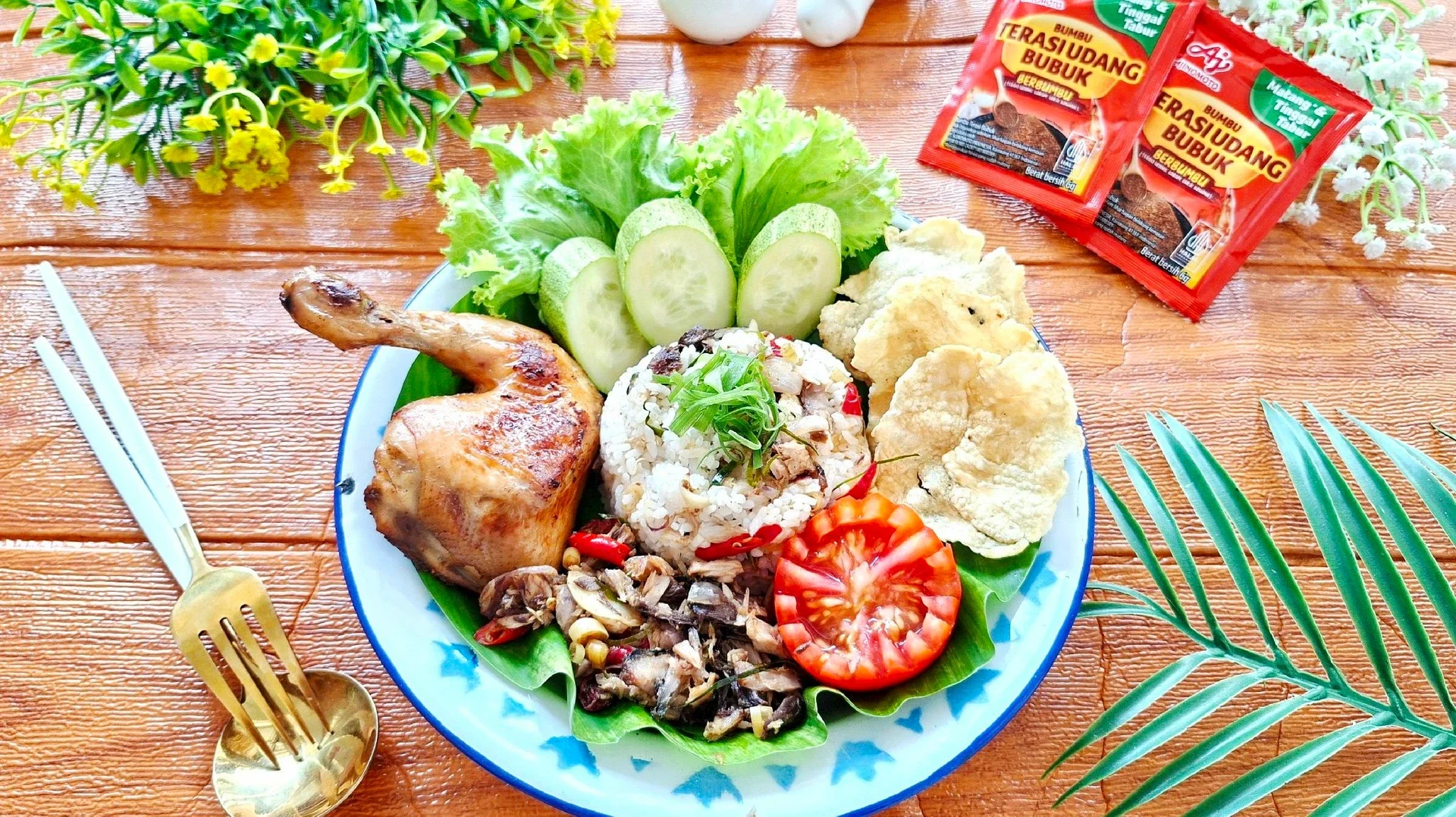 Nasi Bejeg Tongkol Sambal Matah & Ayam Goreng Kalasan ala Ajinomoto 