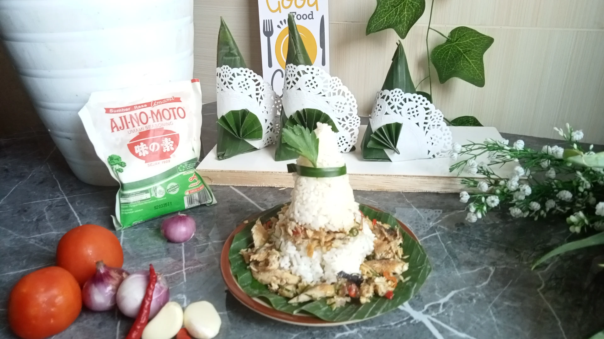 Nasi Bungkus Tongkol Suwir Sambal Matah   #UUUBarengAjinomoto