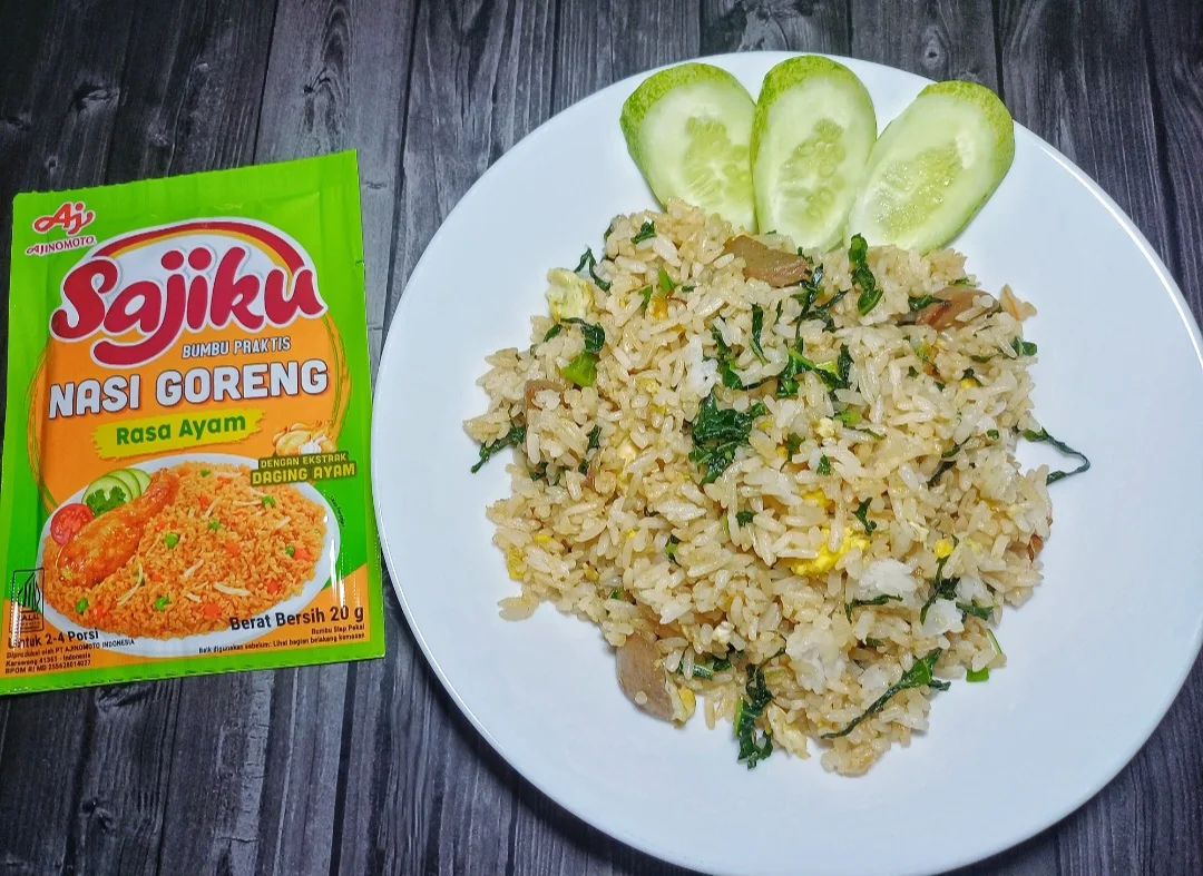 Nasi Goreng Bayam Bakso