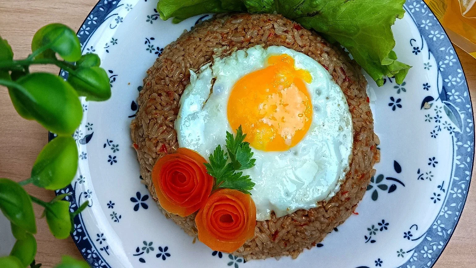 Nasi Goreng Bumbu Rendang 