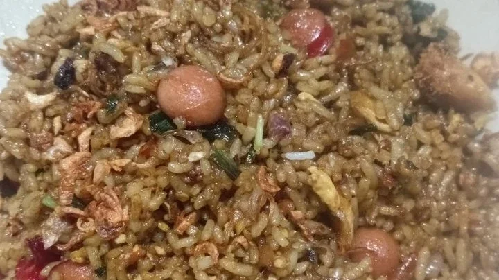 NASI GORENG SOSIS TELUR ala AJINOMOTO®