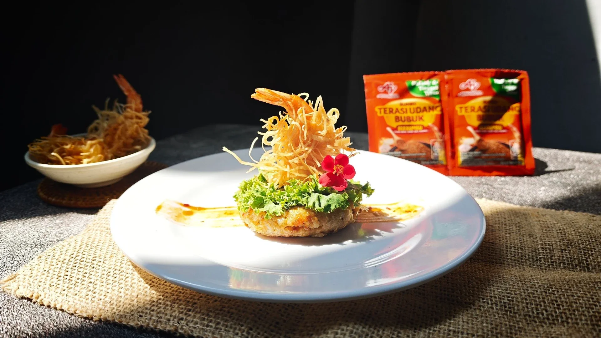 Nasi Goreng Terasi Udang Krispi
