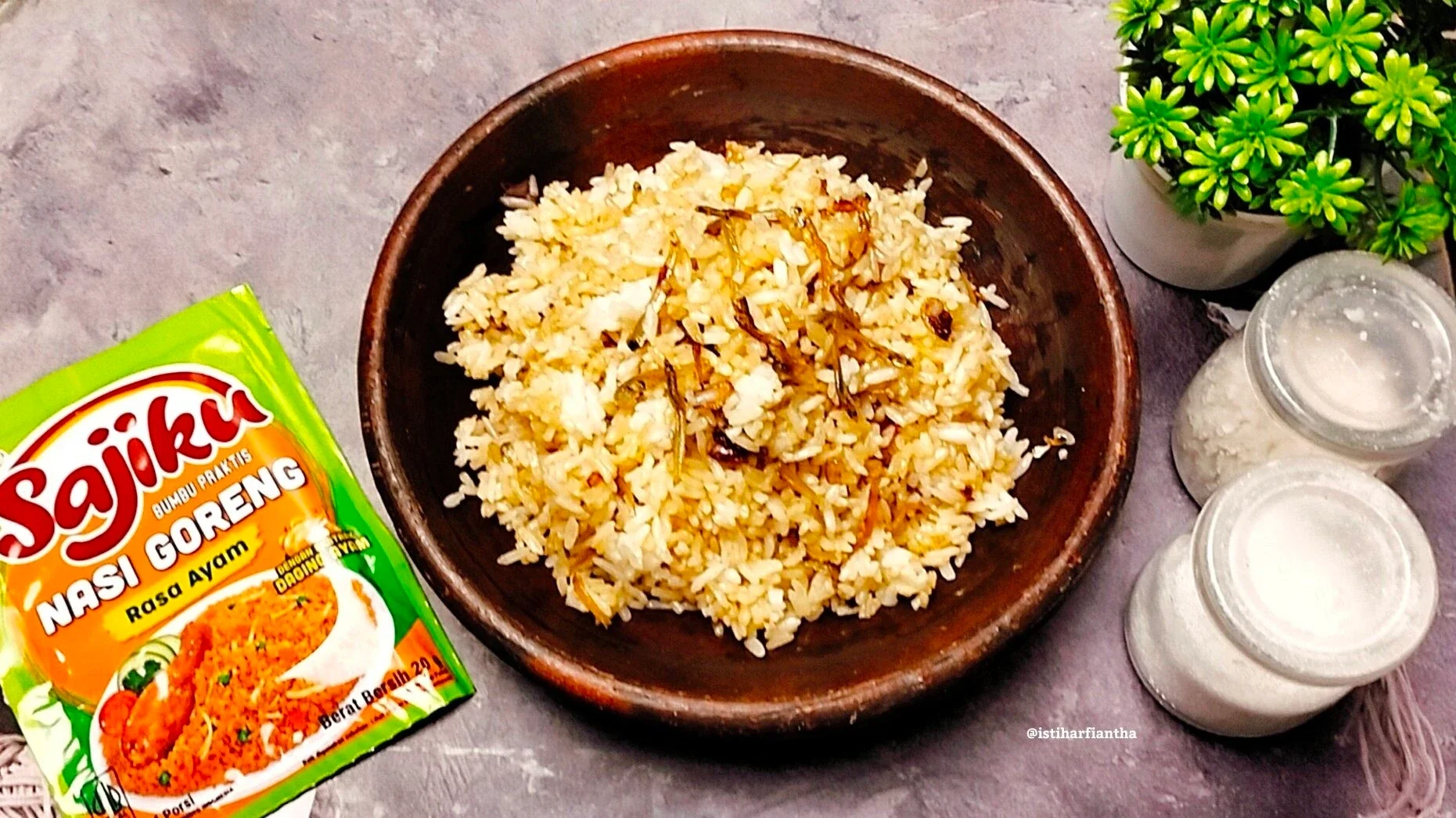 Nasi Goreng Teri ala SAJIKU® #MasakanPenuhCinta