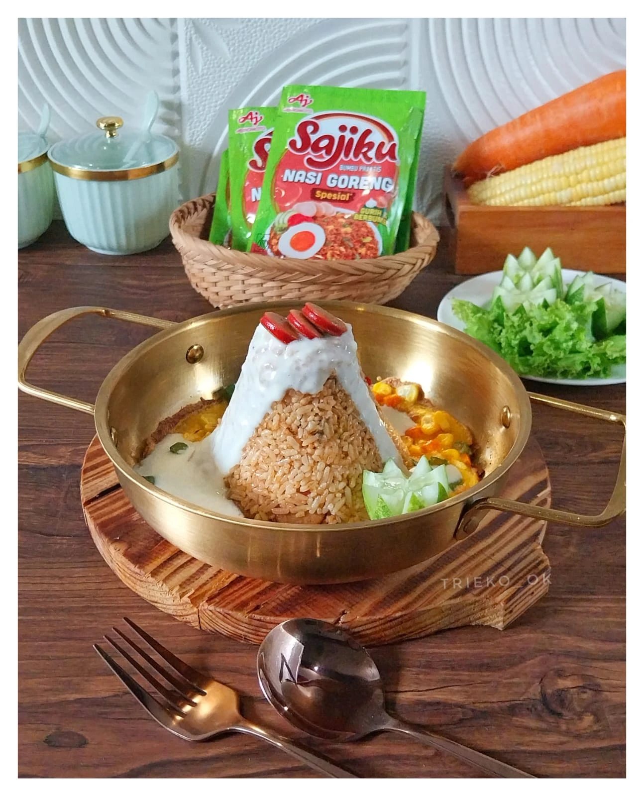 Nasi Goreng Volcano Spesial ( Jagung Keju)