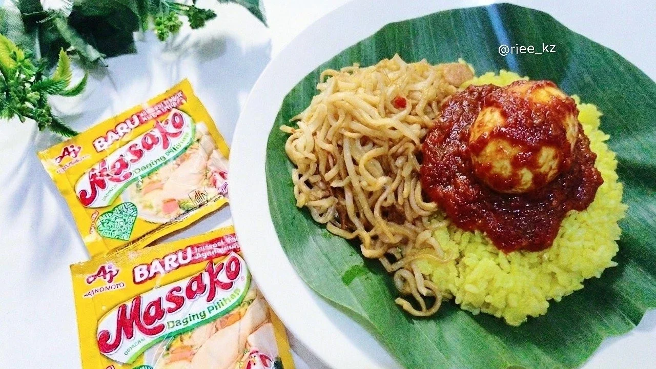 Nasi Kuning Banjar