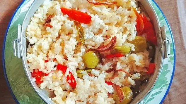Nasi liwet sederhana