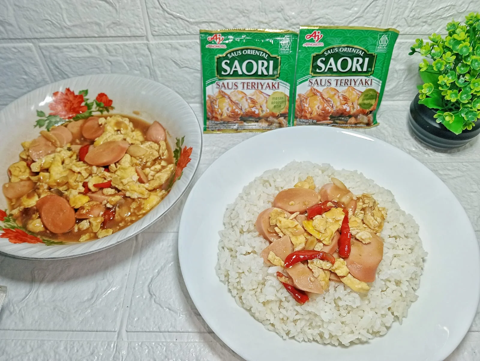Nasi Siram Sosis Telur ala Saori