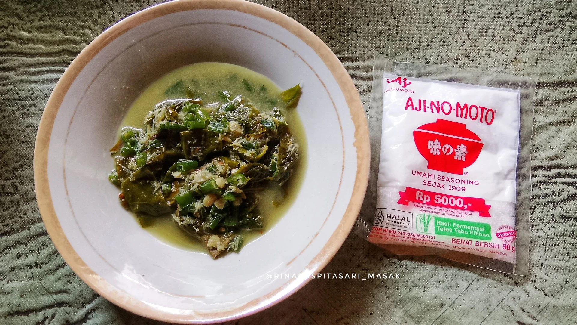 Oblok Daun So Bunga Bawang ala AJI-NO-MOTO®