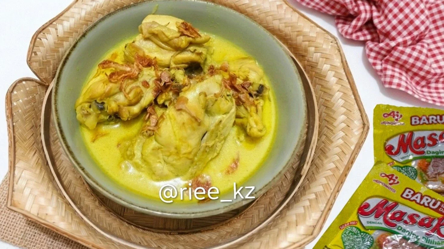 Opor ayam ala masako