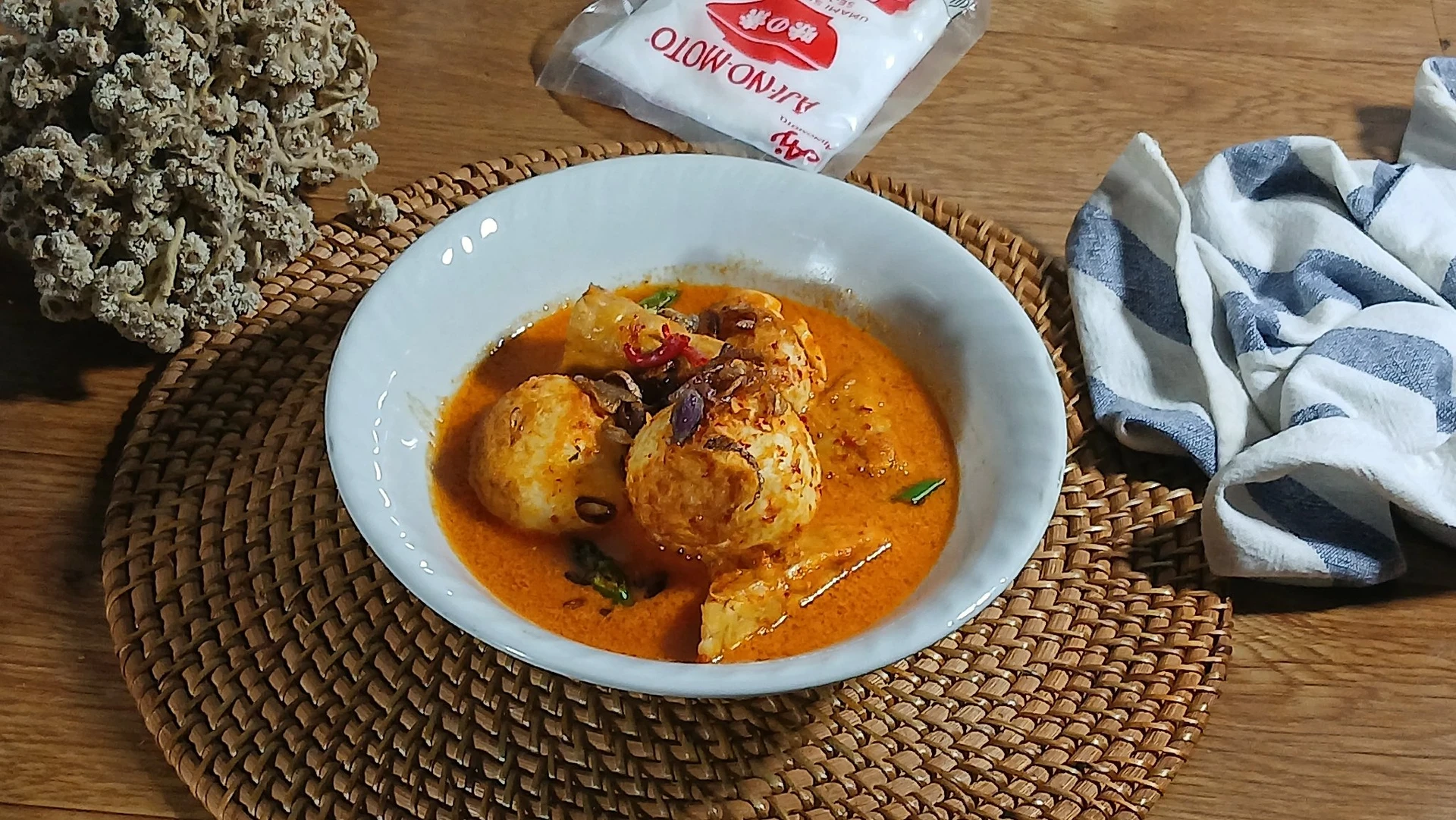 Opor Telur Pedas ala Ajinomoto