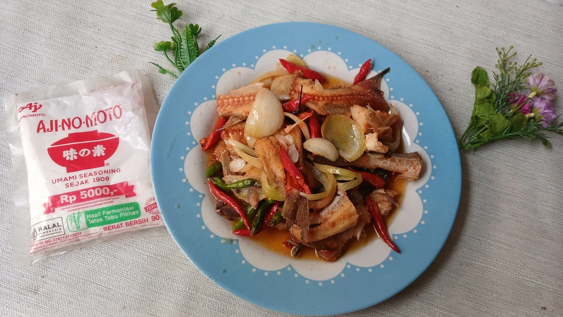 Oseng ikan asin baung