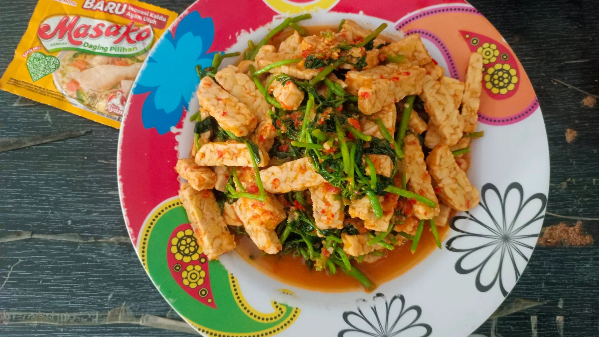 Oseng Pedas Selada Air Tempe