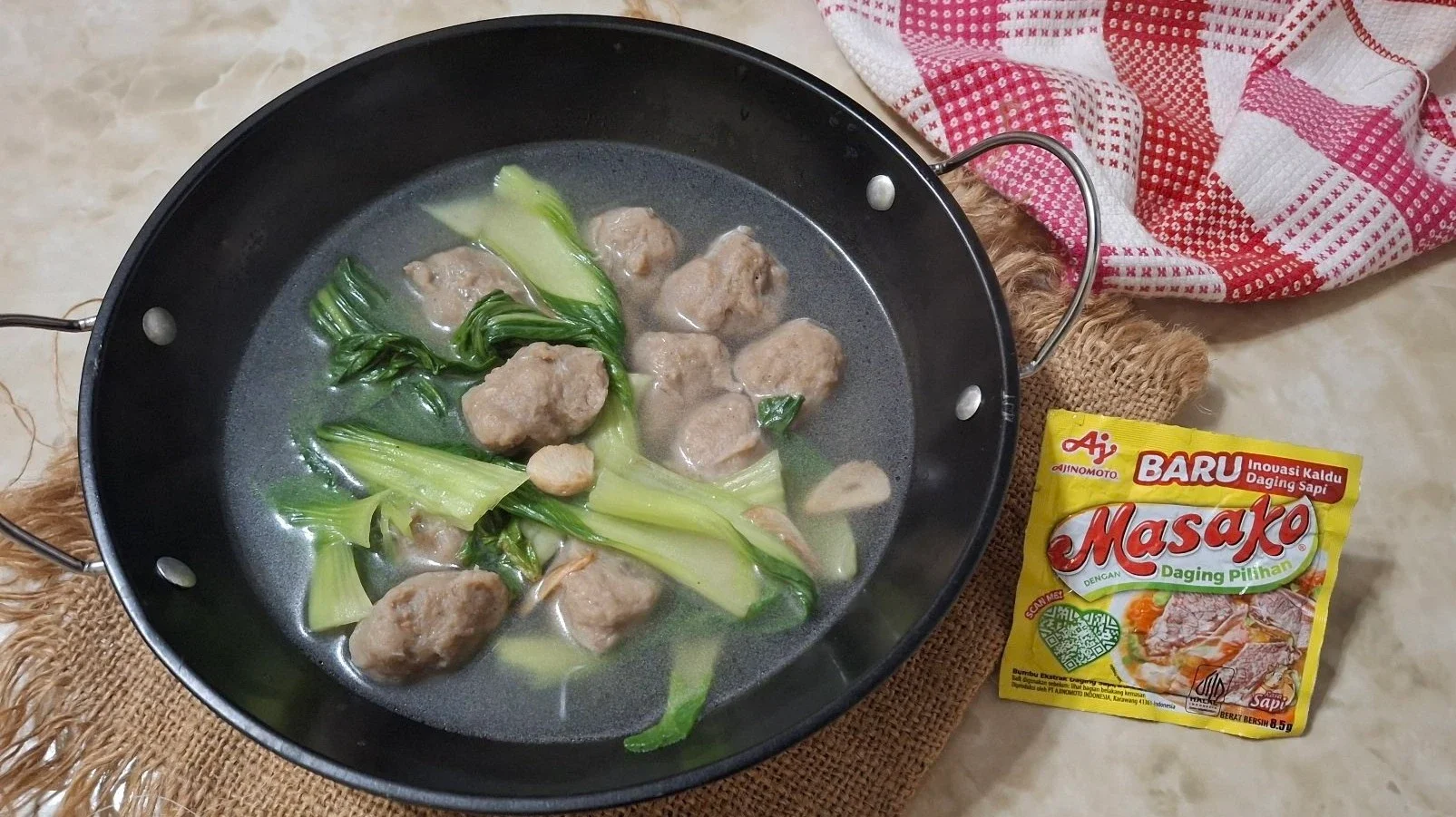 Pakcoy Bakso Kuah ala Masako