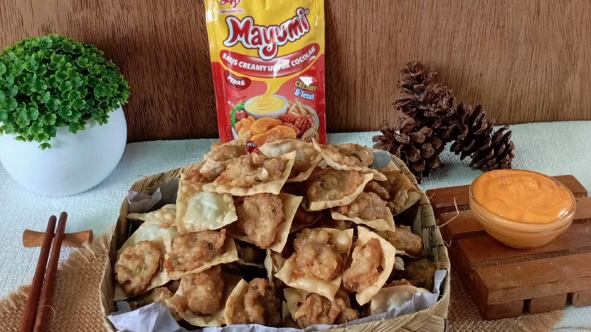 Pangsit Ayam Goreng Cocol Mayumi