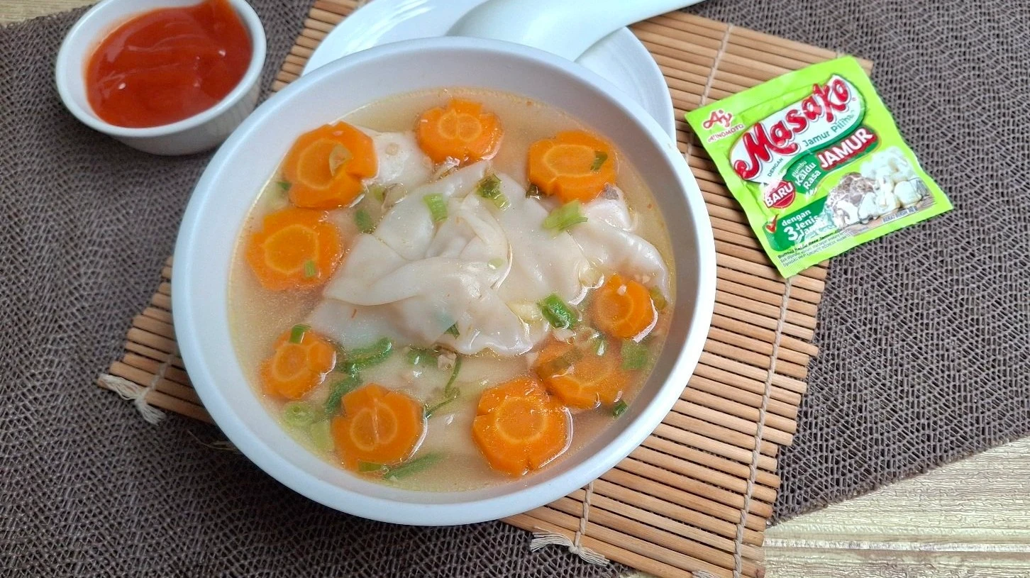 Pangsit Kuah Wortel