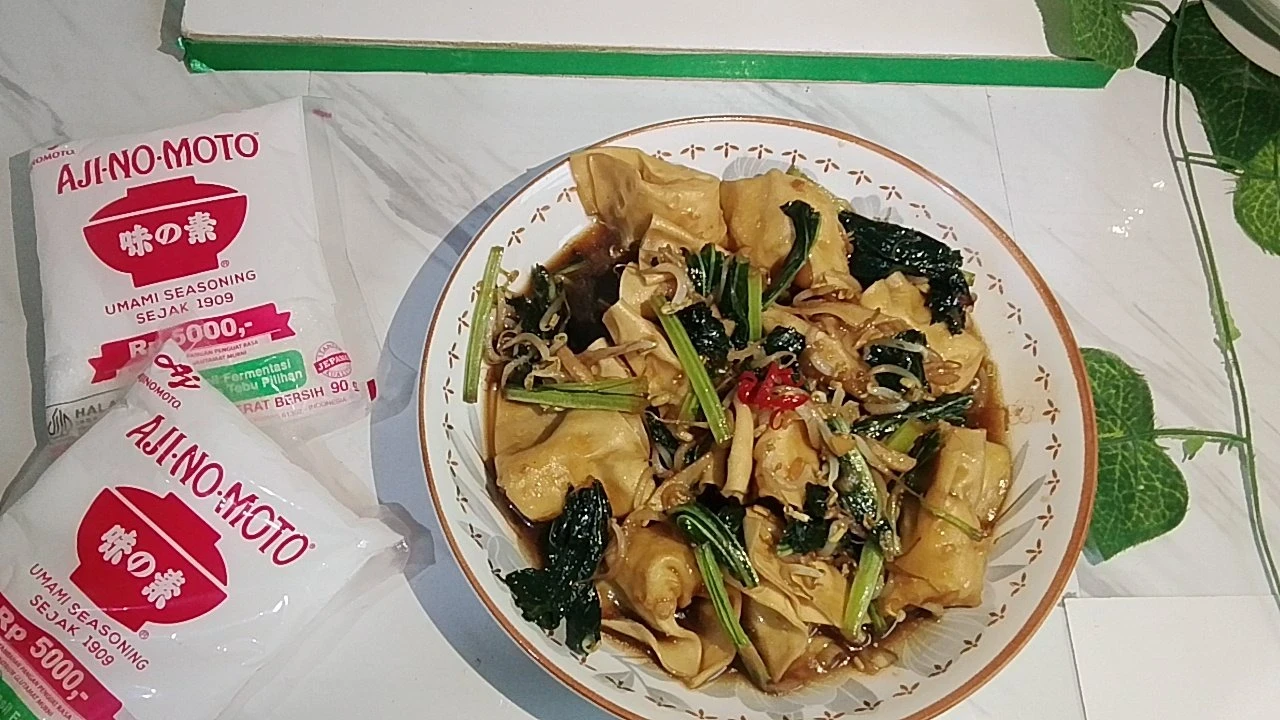 Pangsit Tumis Ayam Keju ala Ajinomoto ®