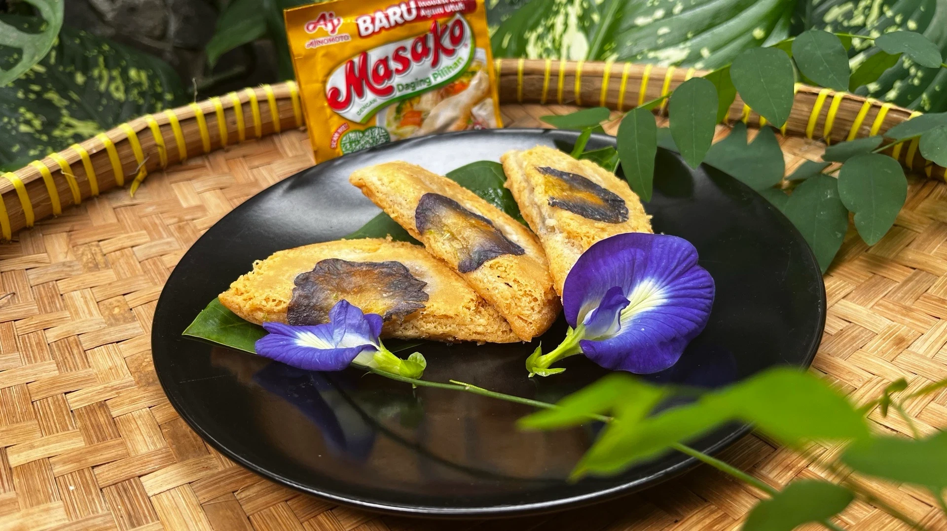 Pastel Abon Bunga Telang ala Masako