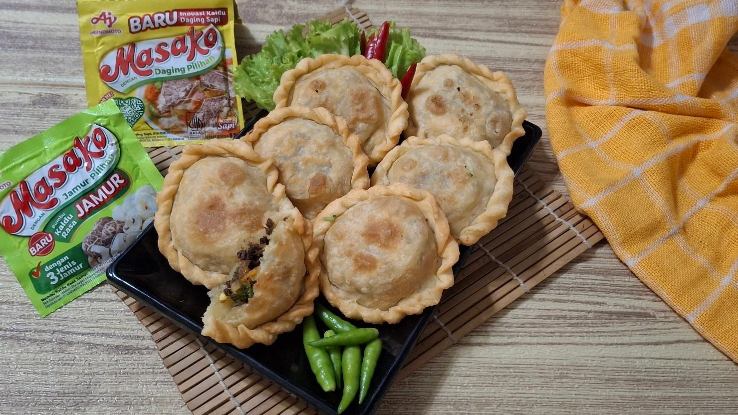 Pastel Bulat Beef Teriyaki