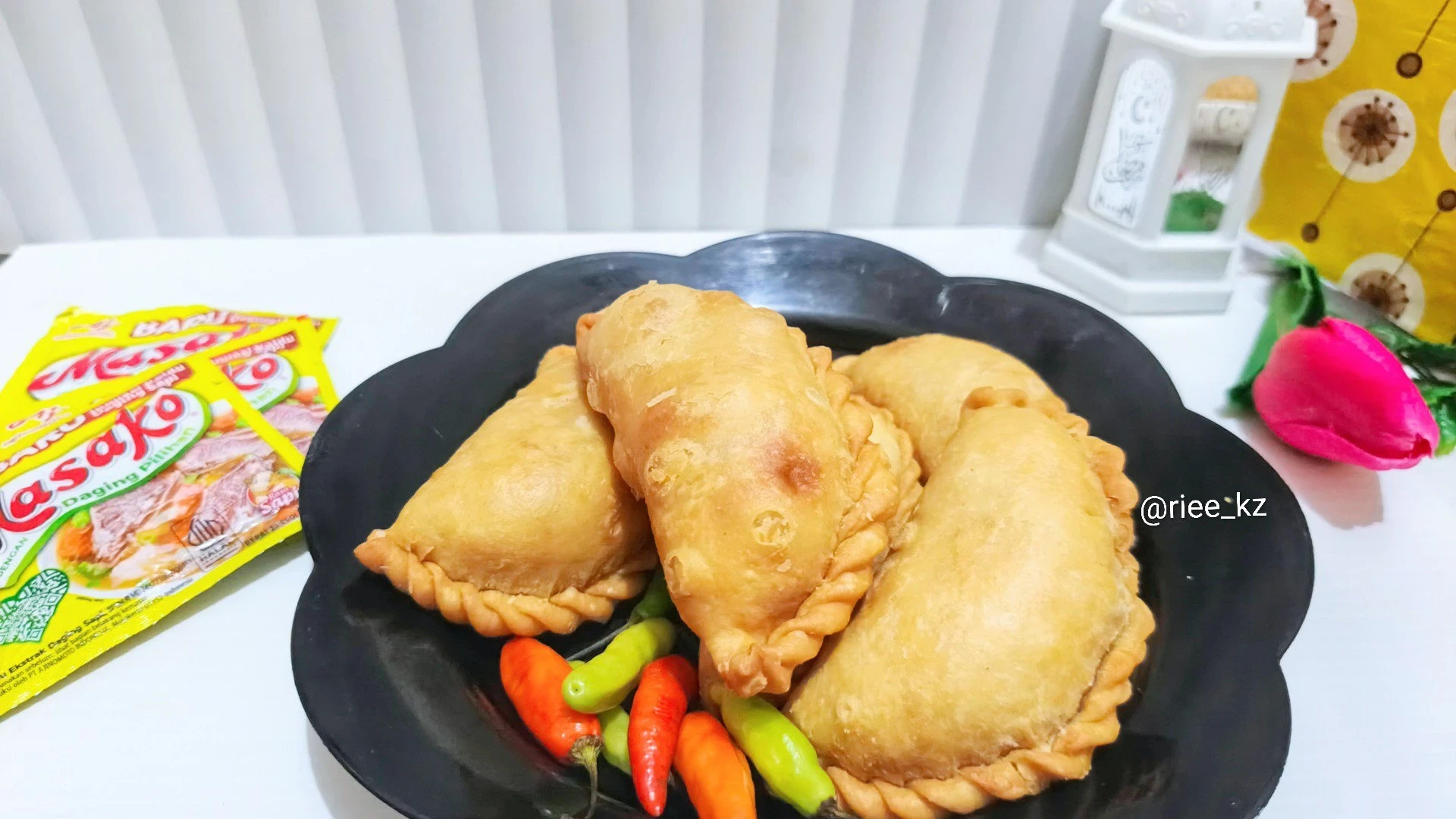 Pastel isi sayur #TakjilBerbuka