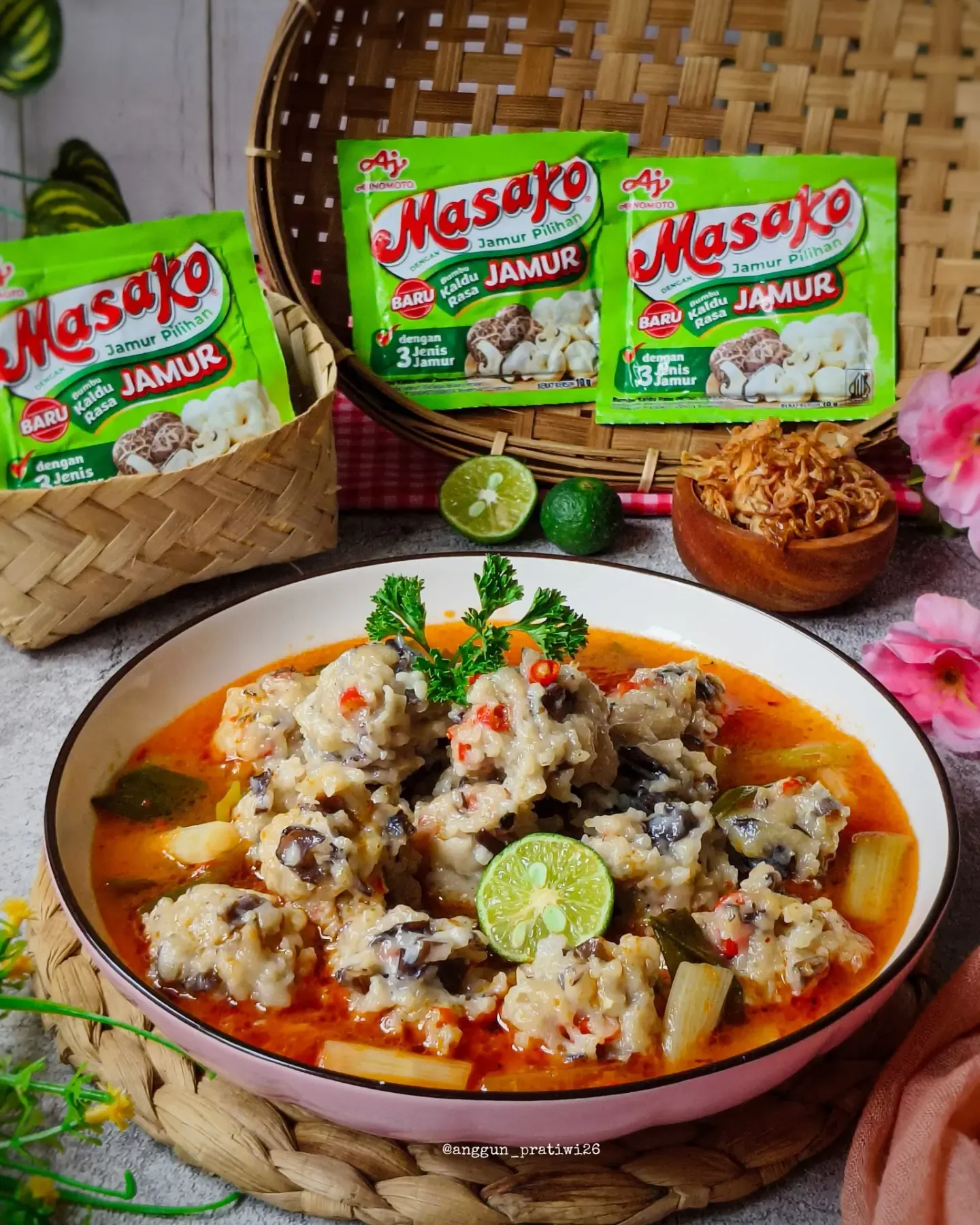 Pentol Ayam Jamur Kriwil