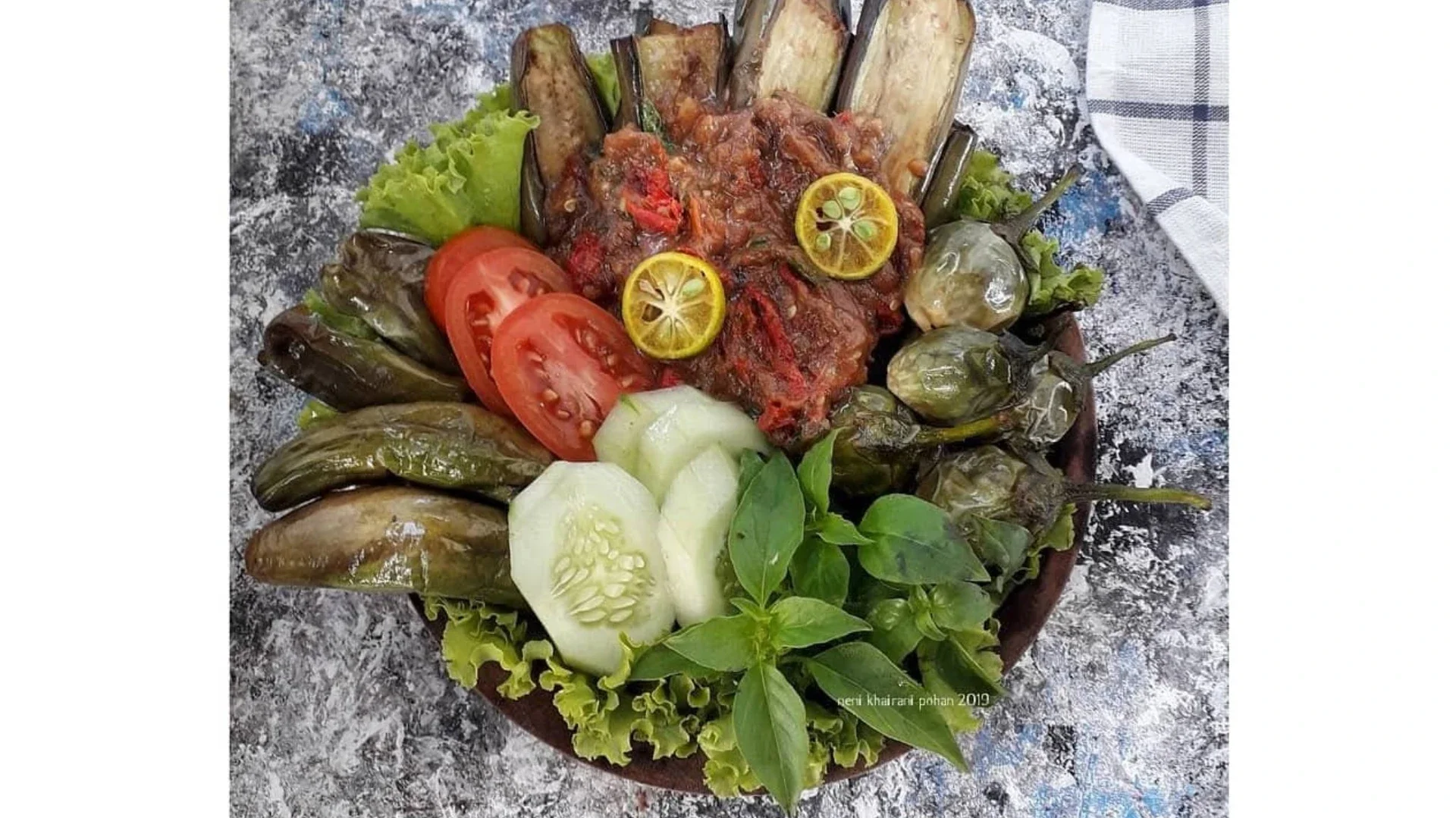 Penyetan Terong sambal Terasi