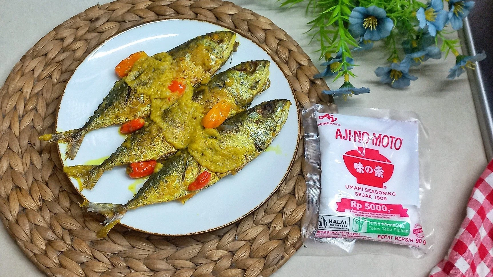 Pesmol kuning ikan kembung