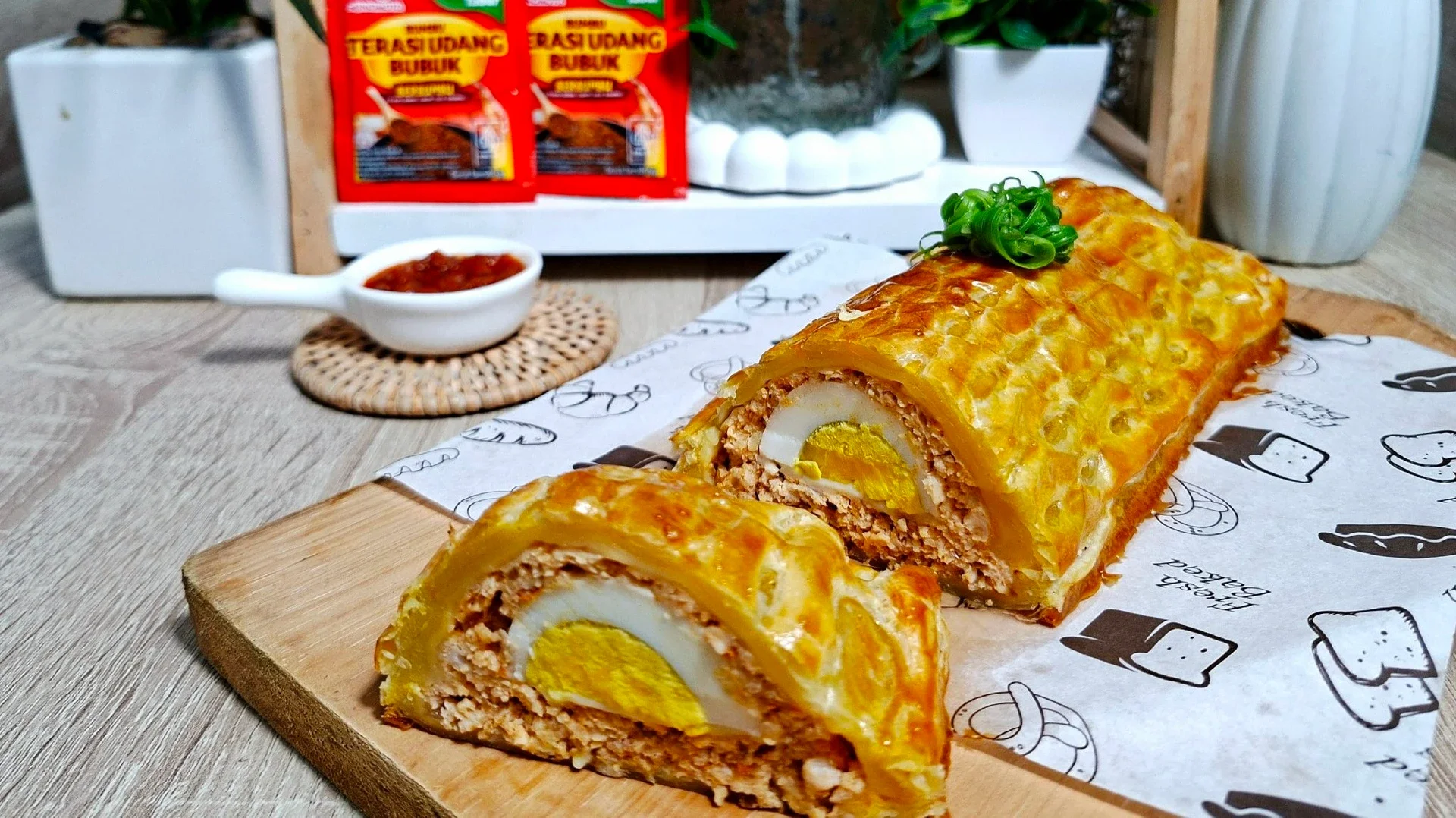 Picnic Roll Ayam Sambal Bawang Terasi ala Ajinomoto