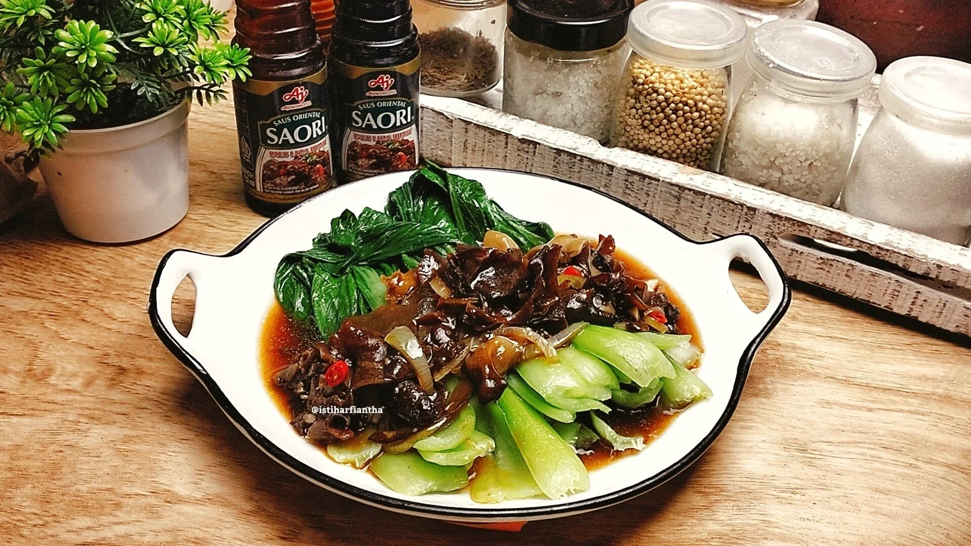 Pokcoy Jamur Kuping Lada Hitam ala SAORI® #KreasiSerbaJamur