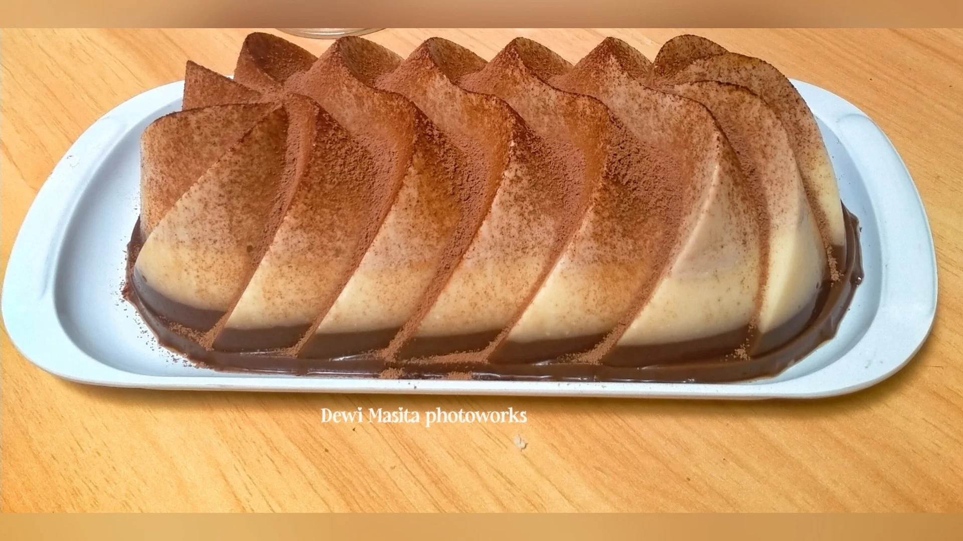 Puding Coklat Manis Gurih