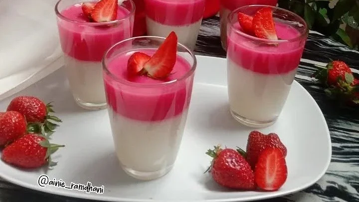 Puding Merah Putih 