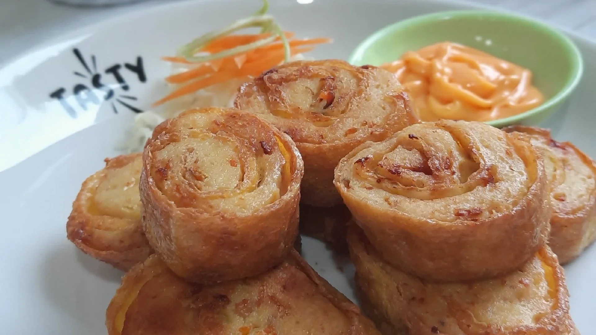 Recook Chicken Egg Roll ala AJI-NO-MOTO®