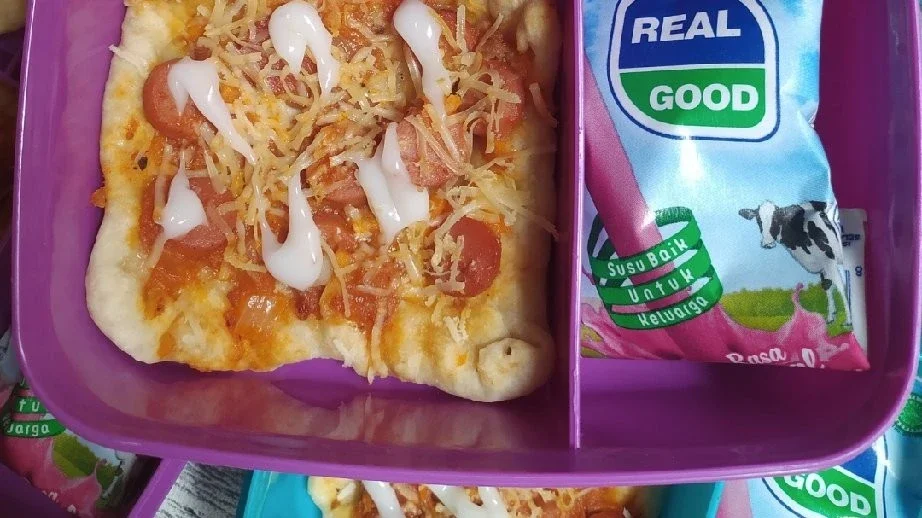Recook Pizza Bolognese ala AJI-NO-MOTO®