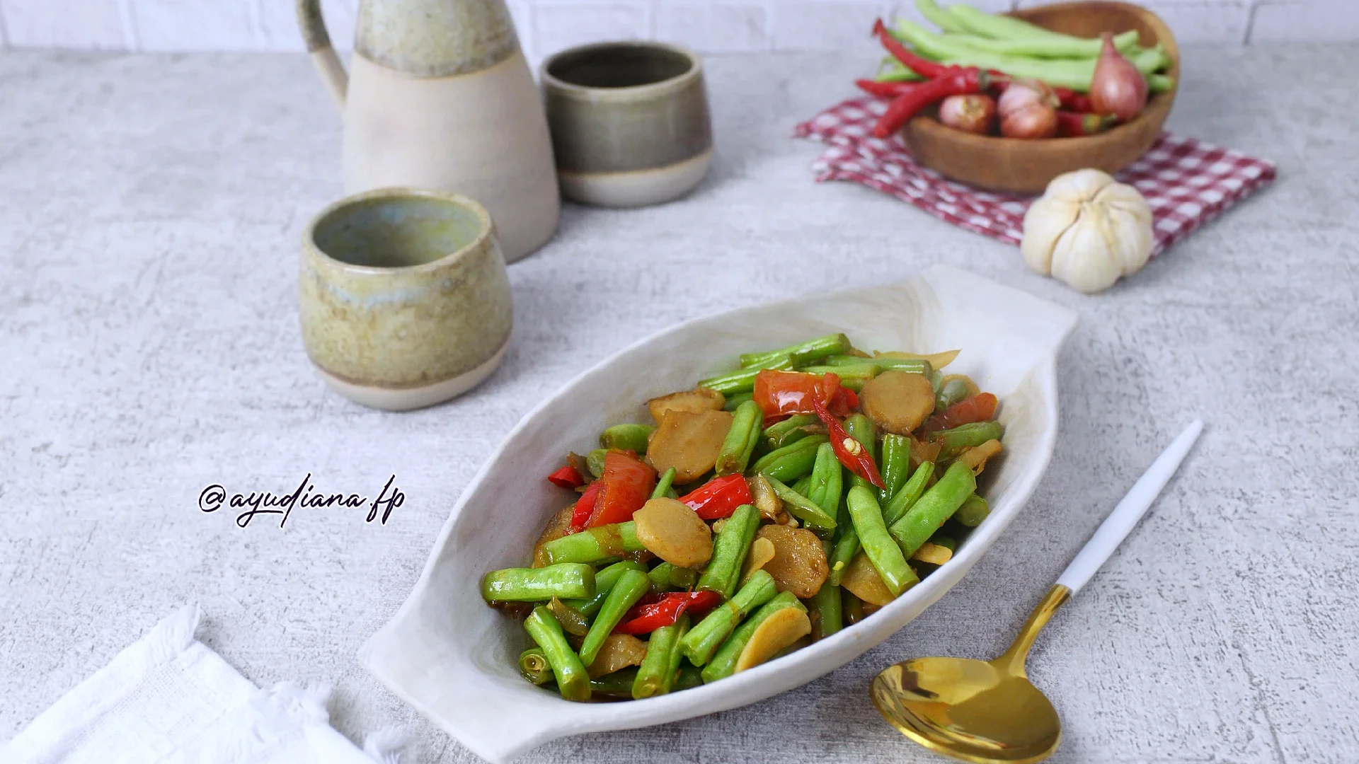Recook Tumis Buncis Bakso ala Ajinomoto
