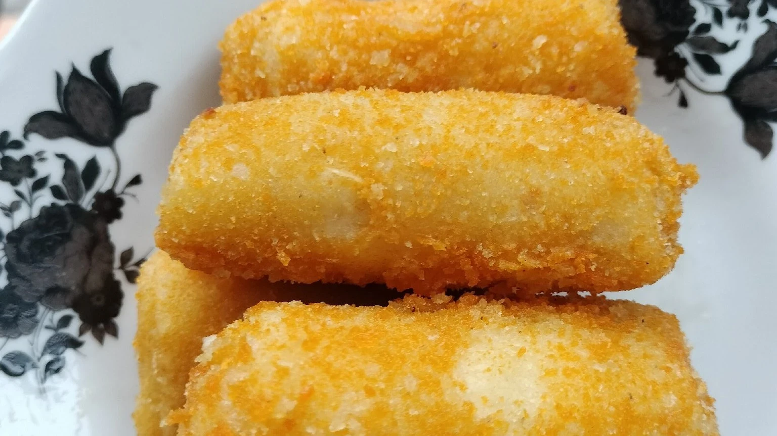 Risol mayo Lumer dan Gurih