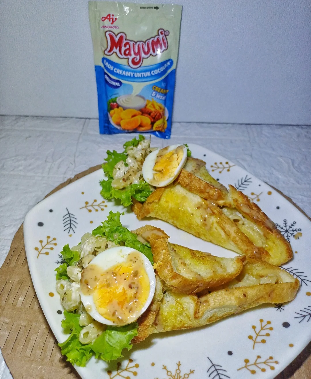 Roti Panggang Makaroni Salad