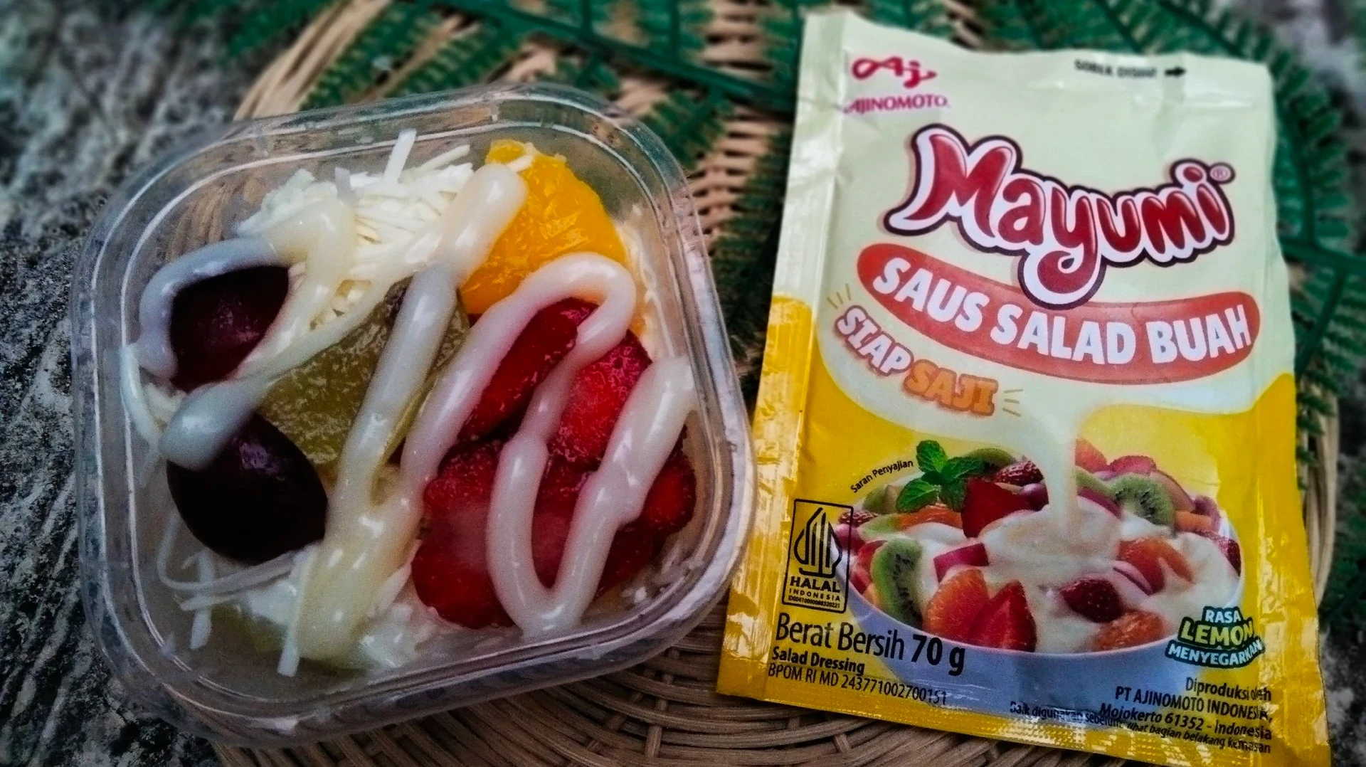 SALAD BUAH ala Mayumi® 