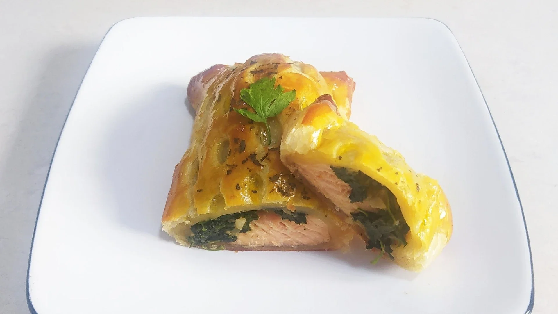 Salmon En Croute