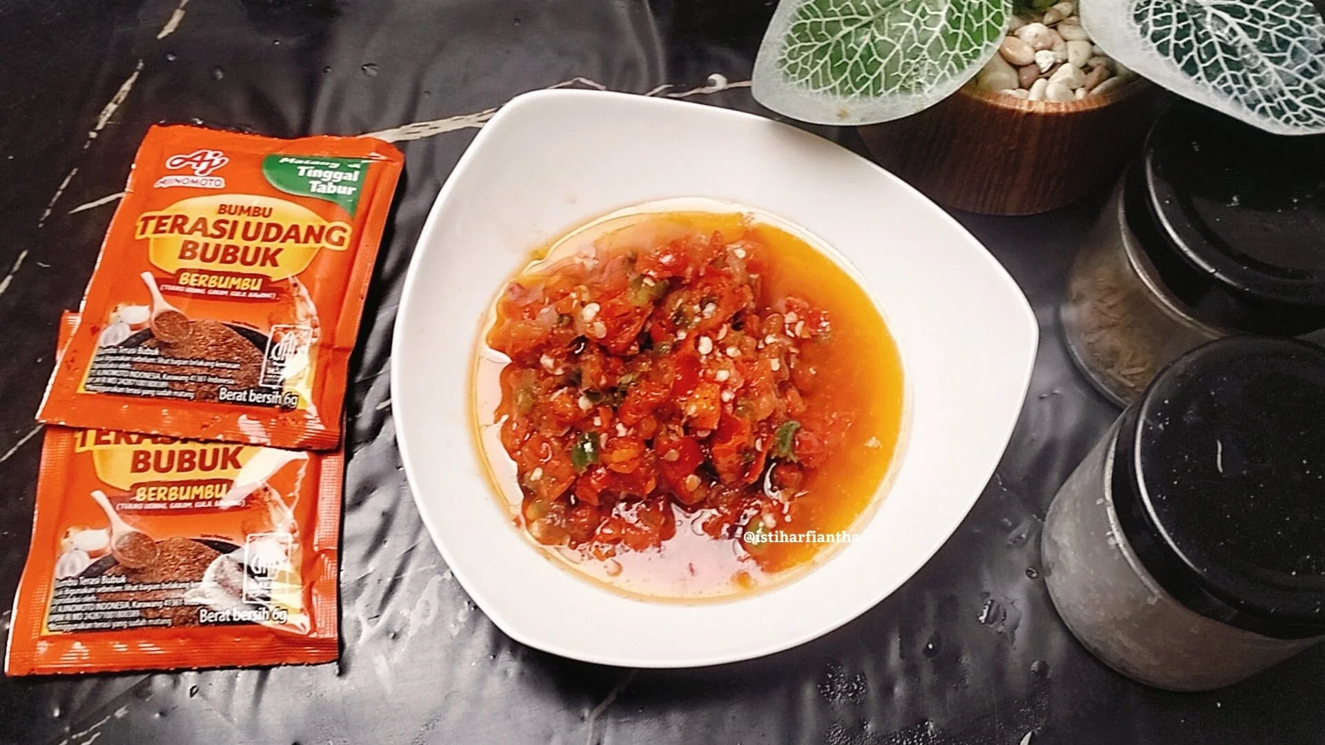 Sambal Bawang ala Terasi Udang AJI-NO-MOTO®
