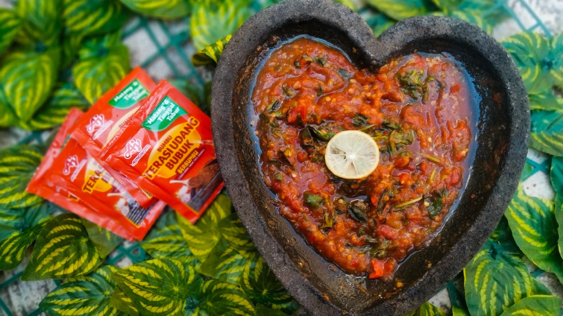 SAMBAL BAWANG KEMANGI ala AJINOMOTO® Terasi Udang Bubuk