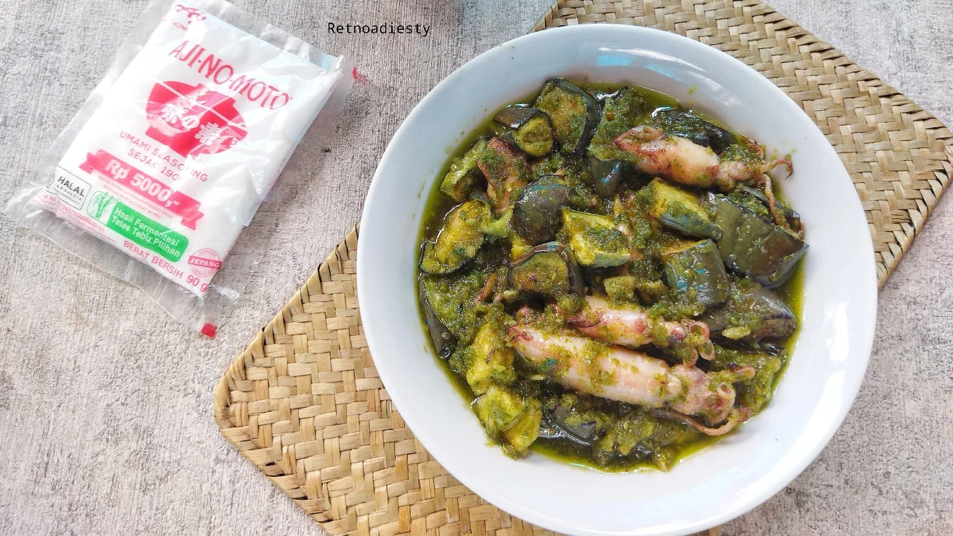 Sambal ijo Cumi Asin dan terong ungu 