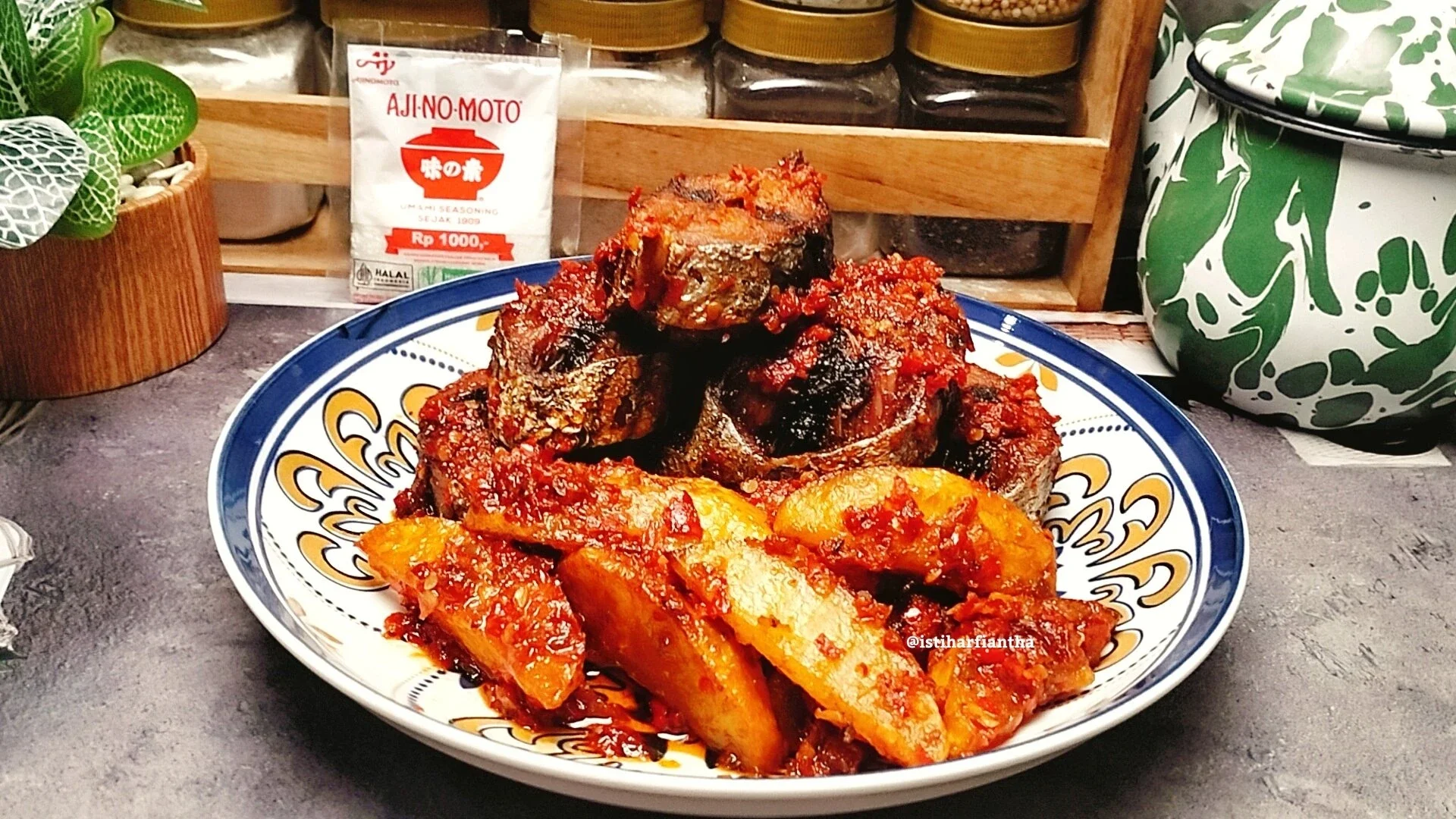 Sambal Ikan Tuna Kentang ala AJI-NO-MOTO®