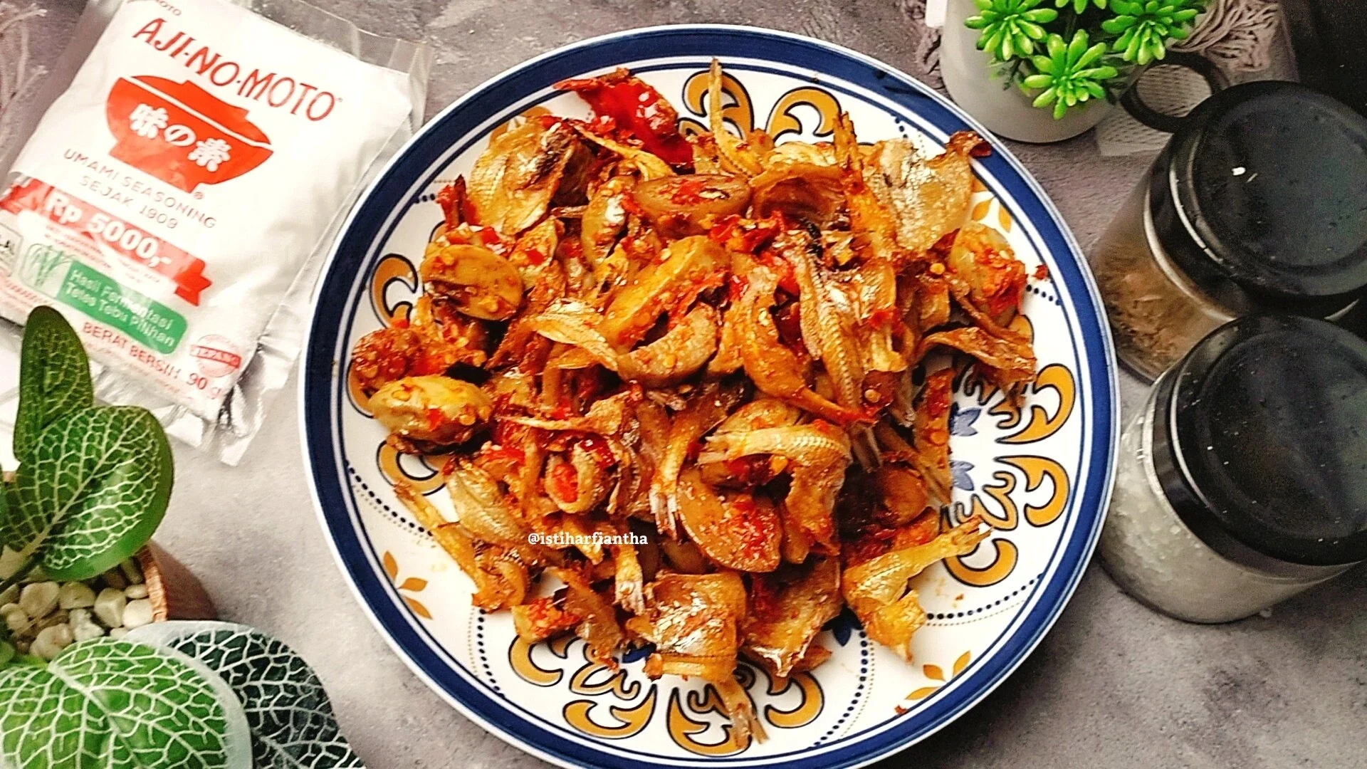 Sambal Jengkol Ikan Asin ala AJI-NO-MOTO®