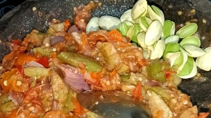 SAMBAL TERONG PETAI ala Aji-No-Moto®