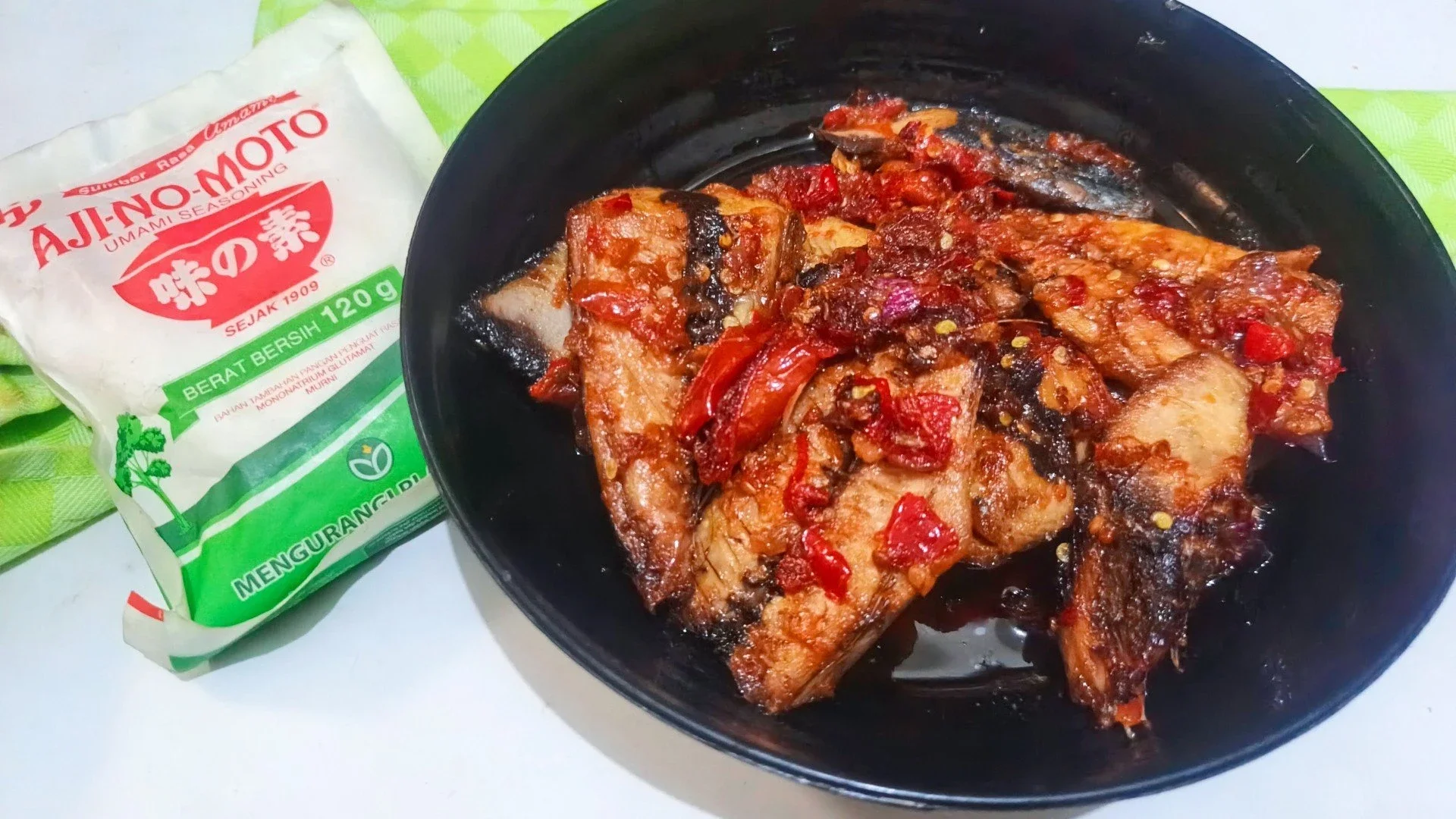 Sambal tongkol pedas ala Ajinomoto 