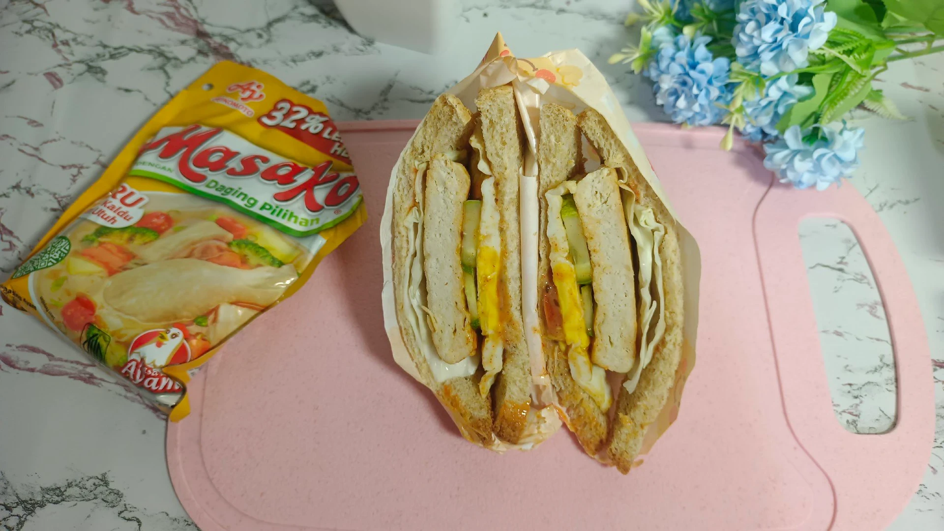 Sandwich Isi Patty Ayam Homemade #KreasiMenuAyam
